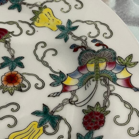 Chinese 10” Plate Butterflies, Flowers, Gourds, and Vines - Picture 6 of 8